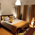 Casa Da Risca Amarela Pansiyon Leiria