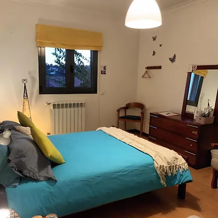 Casa Da Risca Amarela Alloggio in famiglia Barreira (Leira)