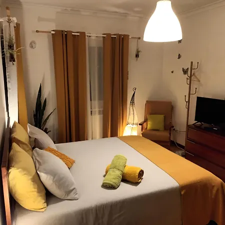 Casa Da Risca Amarela Quarto em Acomodações Particulares