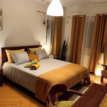 Casa Da Risca Amarela Alloggio in famiglia Leiria