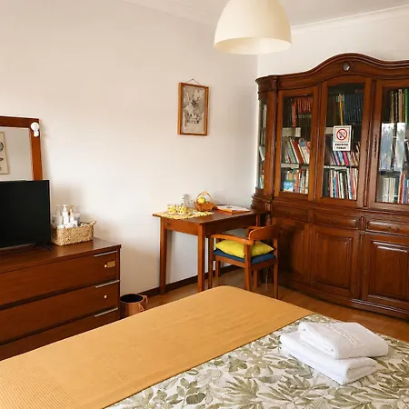 Casa Da Risca Amarela Λεϊρία