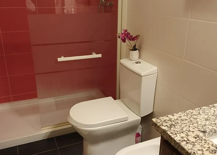 Casa Da Risca Amarela ليريا